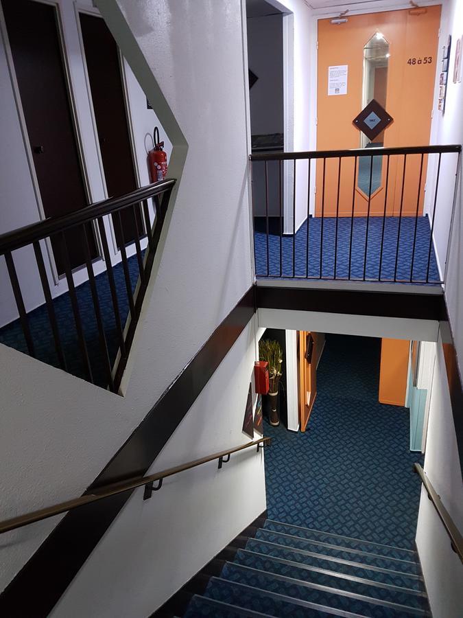 Hotel Macon La Salle Saint-Albain Kültér fotó